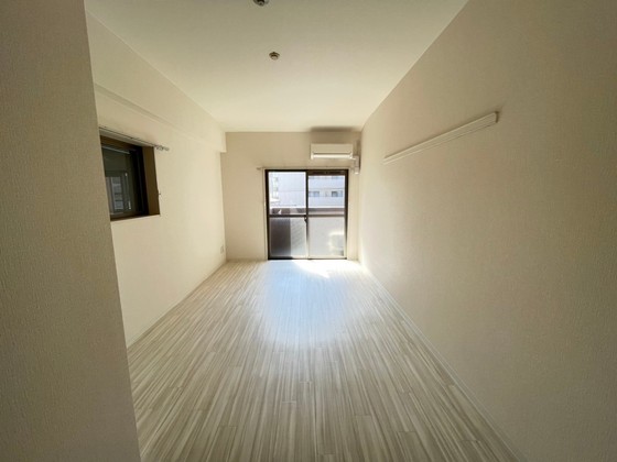 居室・リビング　※別部屋の写真です