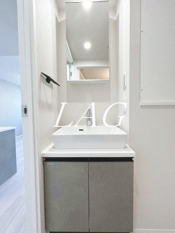 洗面設備　独立洗面台です。