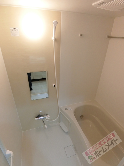 バス・シャワールーム　追い焚き付で寒い日も温まります♪