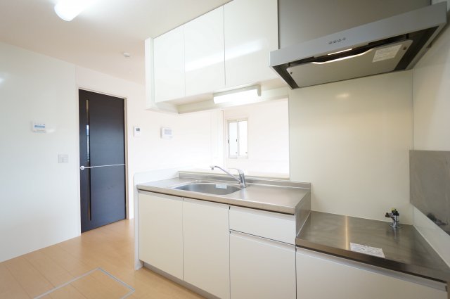 キッチン　※反転タイプの写真です。