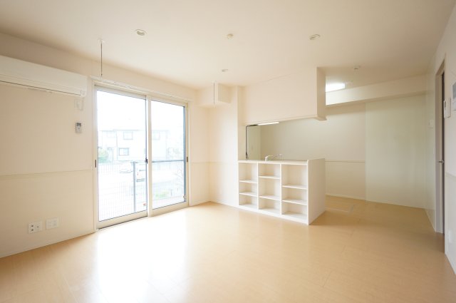 居室・リビング　※反転タイプの写真です。