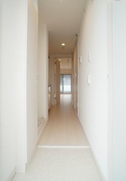 玄関　別部屋参考写真となります