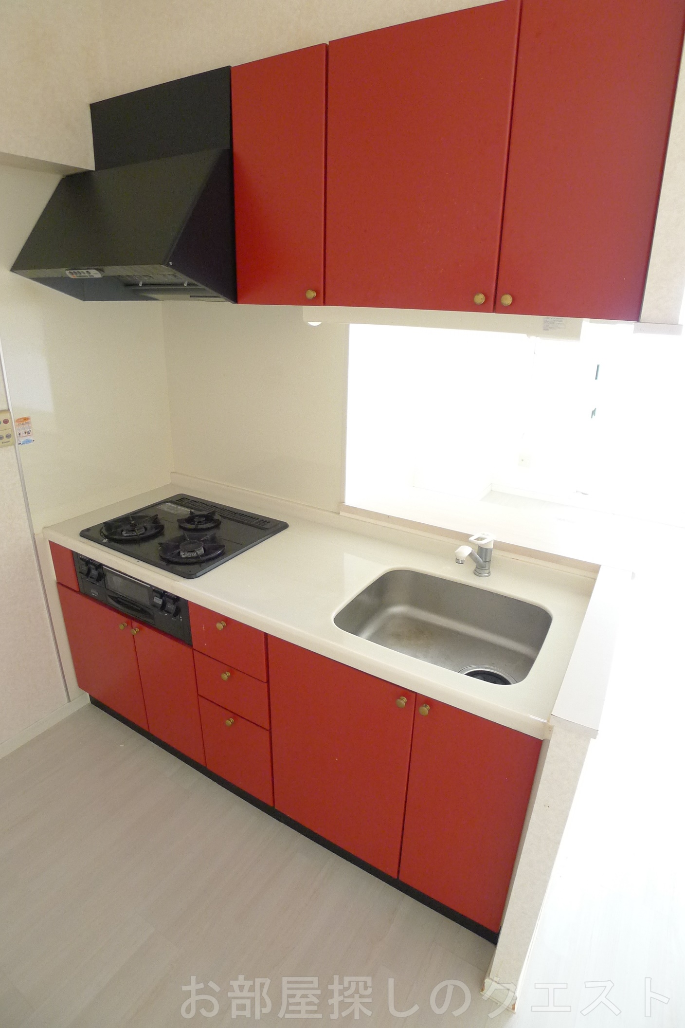 キッチン　(写真は同タイプ）