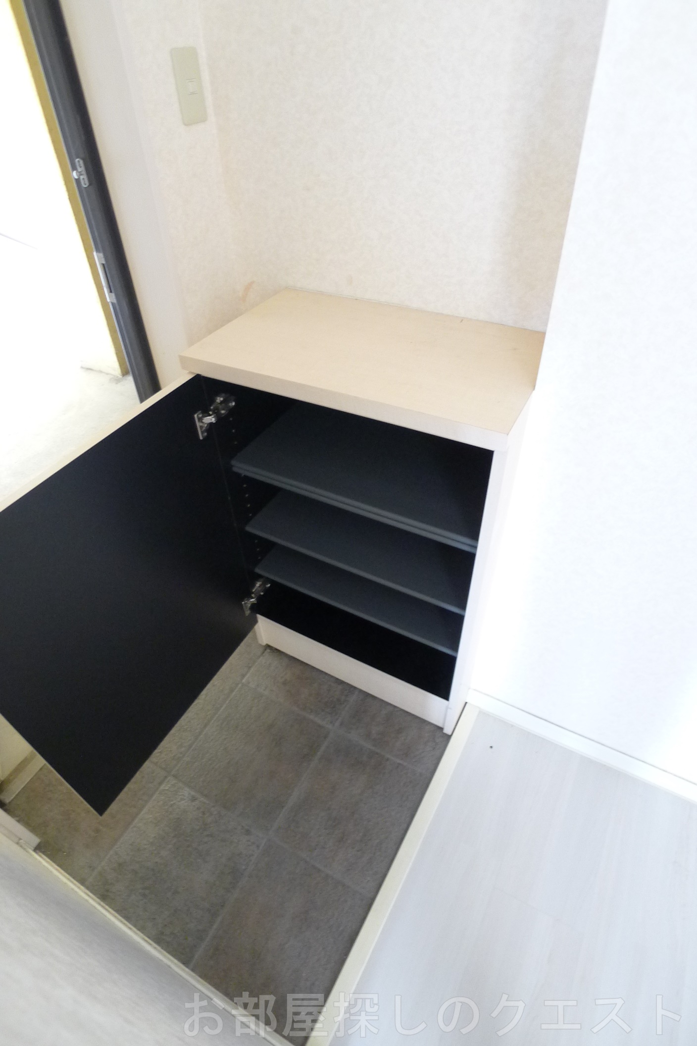 収納　(写真は同タイプ）