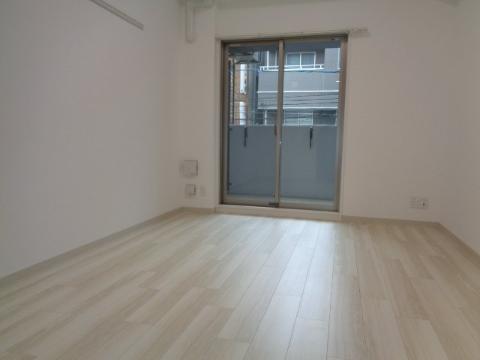 居室・リビング　室内