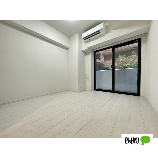 居室・リビング　フローリングです♪