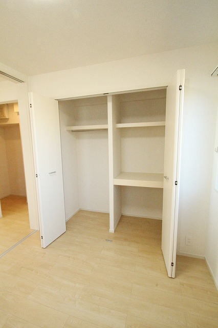 収納　※写真は別号室のものですので現状優先とさせていただきます