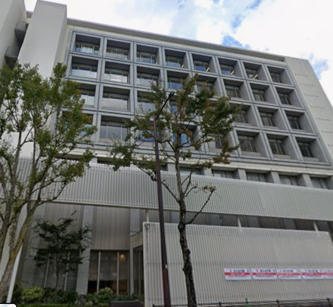 中学校　福岡市立舞鶴中学校（中学校）まで1249m