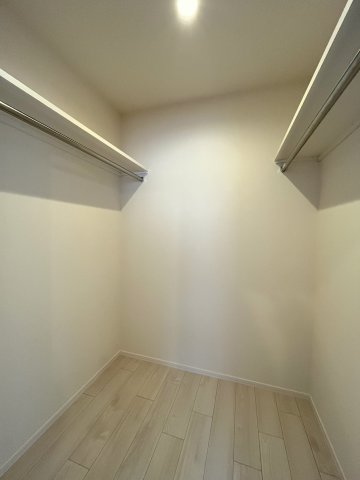 収納　★1.7帖のウォークインクローゼット★