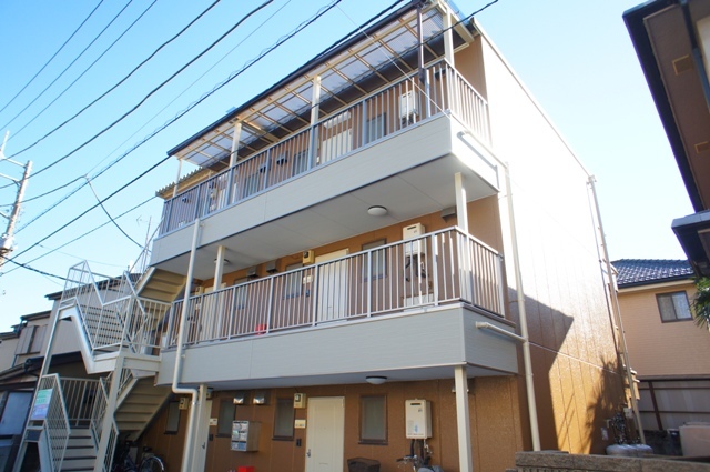 建物外観　南柏駅徒歩８分（６４０ｍ）