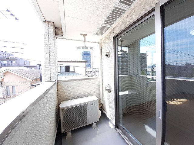 バルコニー　広々としたバルコニーです