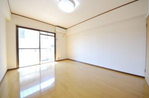 居室・リビング　※別号室参考画像