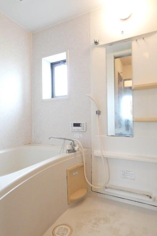 バス・シャワールーム　図面と現状に相違がある場合には現状を優先