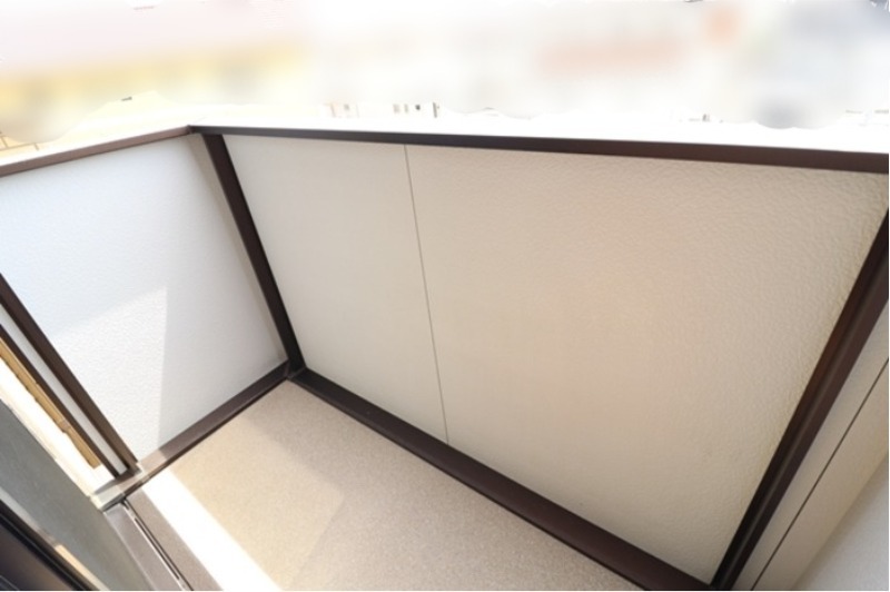 バルコニー　図面と現状に相違がある場合には現状を優先