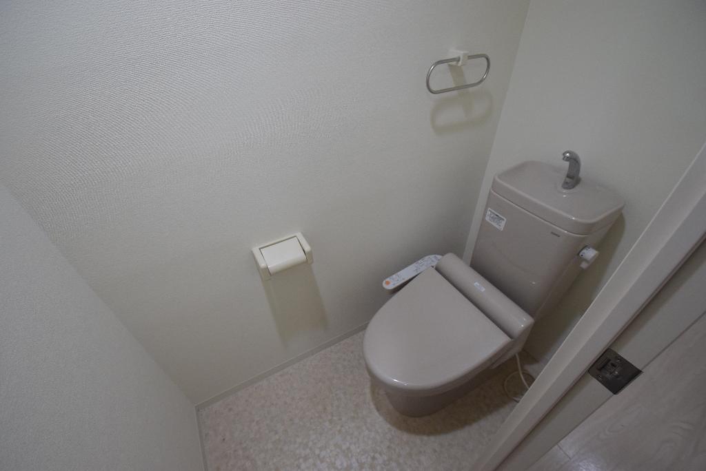 トイレ　シャワー付トイレ