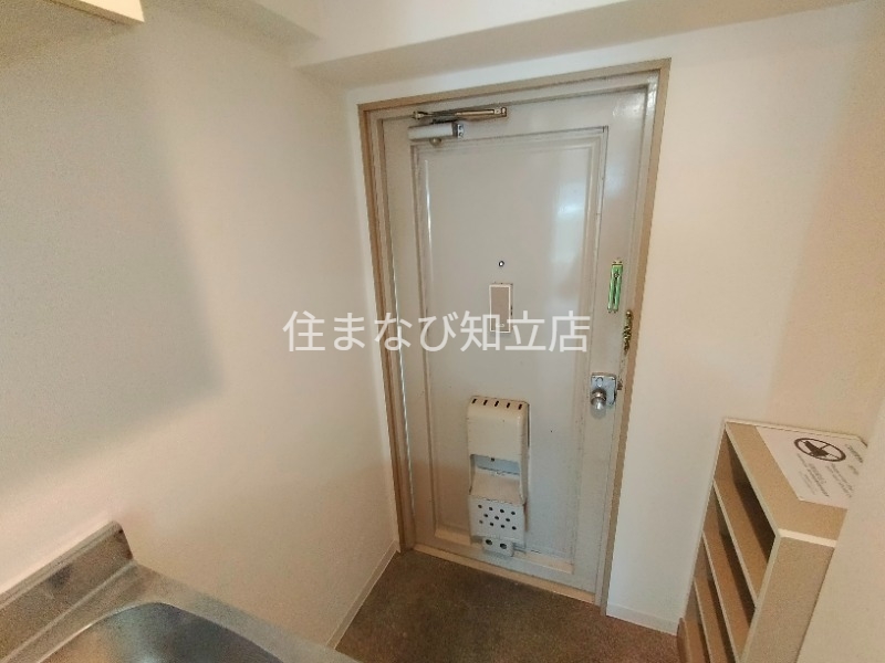 玄関　同型別部屋写真