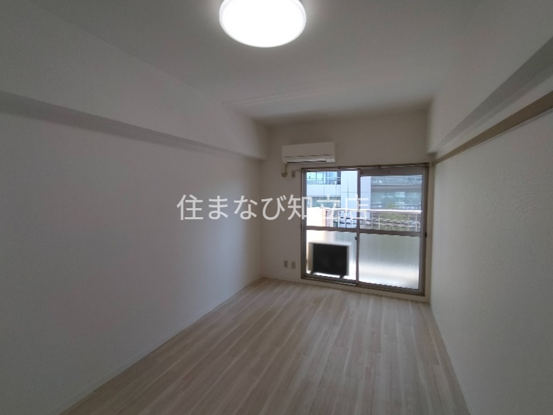 居室・リビング　同型別部屋写真