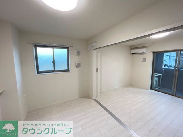 居室・リビング　★お部屋探しは株式会社タウンハウジング東京まで★