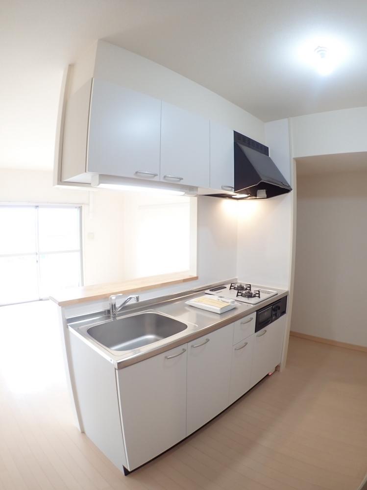 キッチン　※同物件の同タイプのお部屋