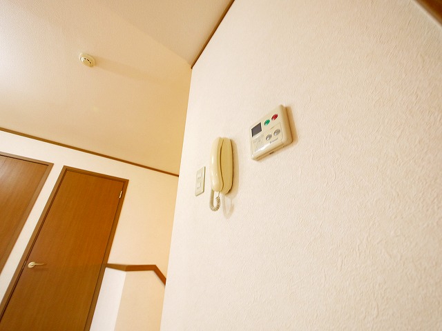 セキュリティ　モニター付きインターホーン