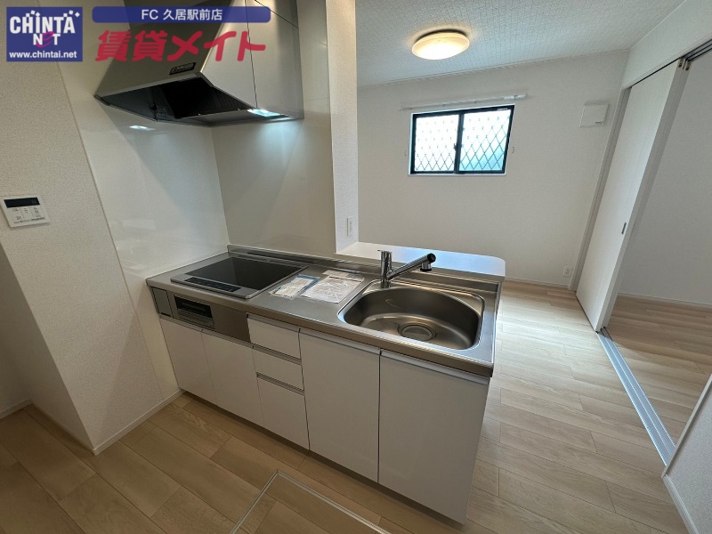 キッチン　同型参考写真