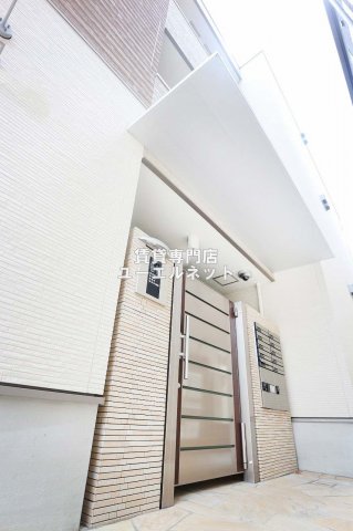 建物外観　シンプルで洗練されたデザインが毎日の暮らしに心地よさをプラス
