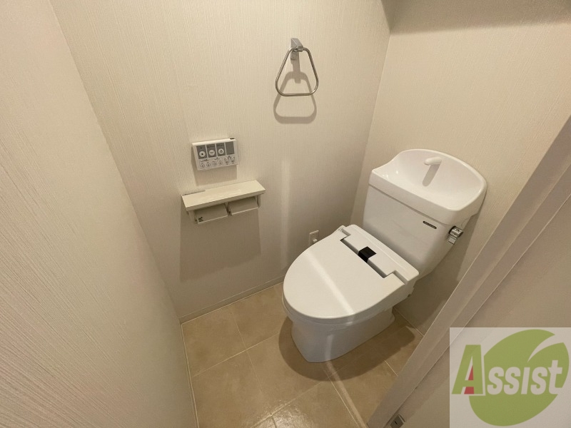 トイレ　トイレです。ウォシュレット付を探している方、おすすめです。