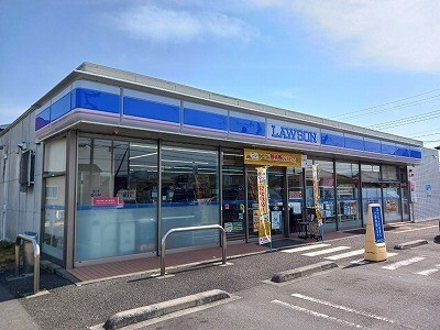 コンビニ　ローソン富士三四軒屋店（コンビニ）まで657m