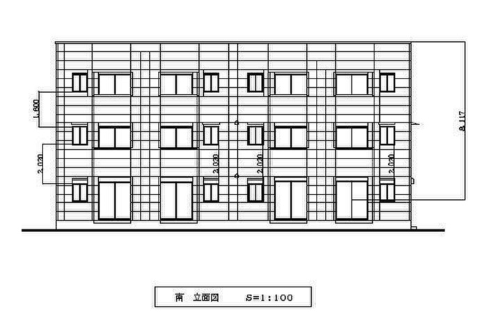 建物外観　建築中