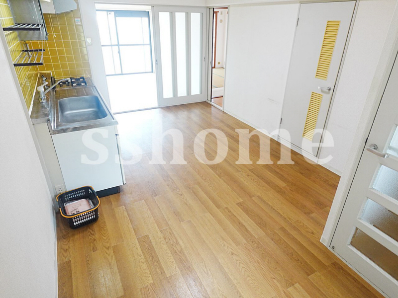 居室・リビング　きれいなお部屋です☆