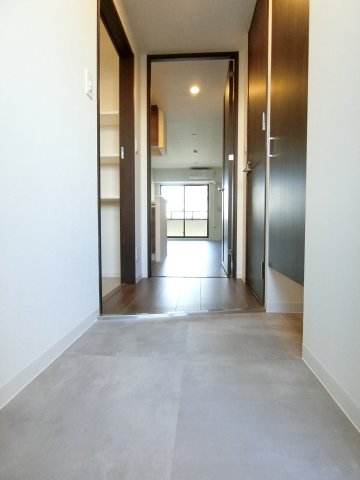 玄関　詳細は、RISUMO江坂本店→06-6155-7137まで♪