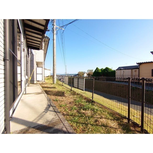 庭　※入居中のため、前回募集時の写真です。