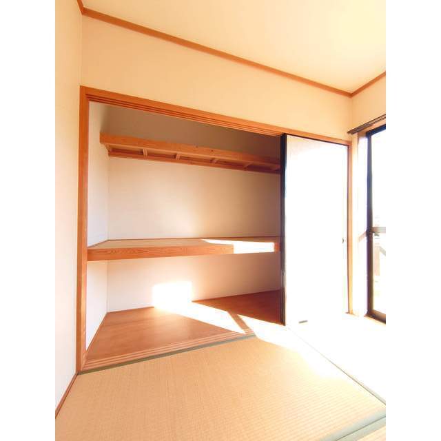 収納　※入居中のため、前回募集時の写真です。