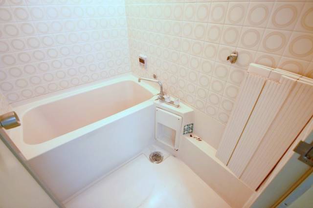 バス・シャワールーム　同建物の写真です※現状を優先致します。