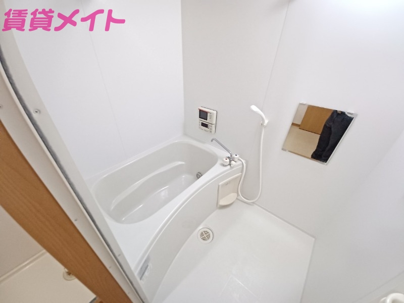 バス・シャワールーム　反転タイプ参考写真