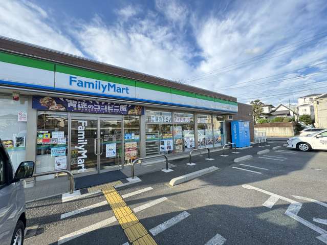 コンビニ　ファミリーマートさいたま大門上店（コンビニ）まで139m