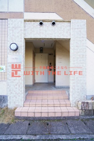 ロビー　清潔なエントランスです