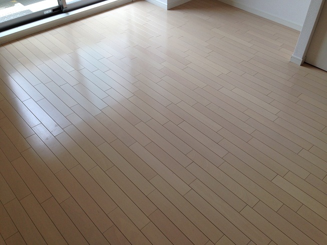 居室・リビング　同マンション別部屋