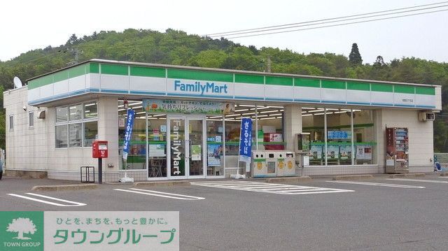 コンビニ　ファミリーマート八王子上柚木店（コンビニ）まで359m