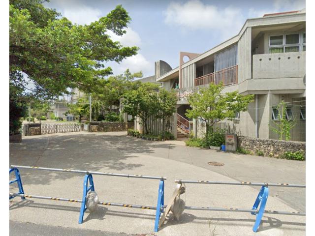 小学校　浦添市立神森小学校（小学校）まで565m