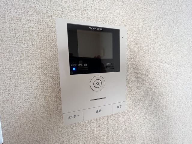 セキュリティ　★モニター付インターホンで防犯面も安心★