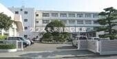 中学校　長田中学校（中学校）まで989m