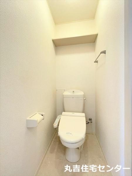トイレ　快適な温水洗浄便座