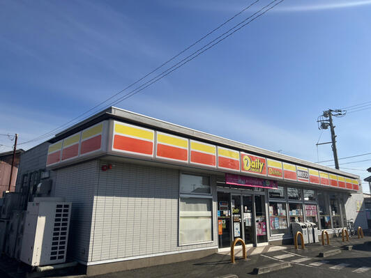 コンビニ　デイリーヤマザキ 袖ヶ浦蔵波台店（コンビニ）まで1004m
