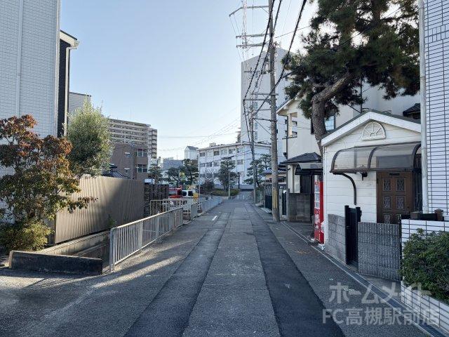 その他　前面道路（その他）まで1m