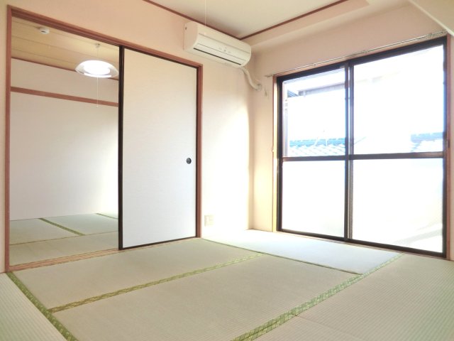 居室・リビング　★落ち着きのある和室の居室画像です★