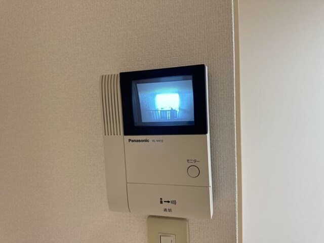 セキュリティ　モニター付きインターホン