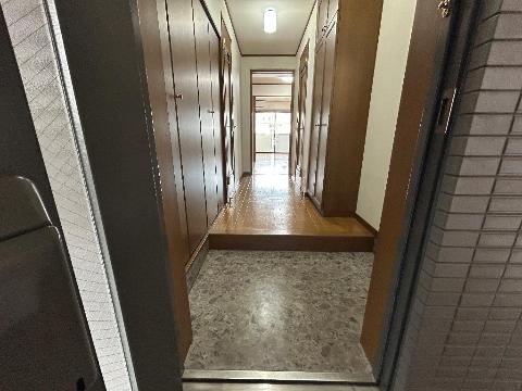 フィオレンテ本山の玄関写真