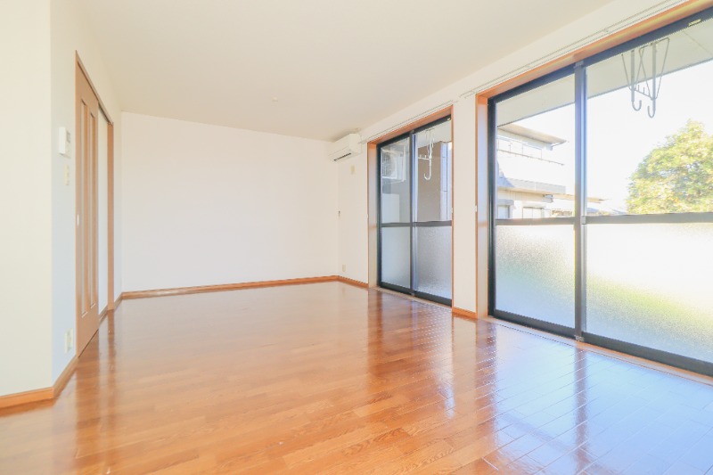 居室・リビング　図面と現状に相違がある場合には現状を優先