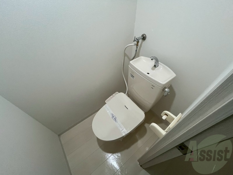 トイレ　トイレです。ウォシュレット付を探している方、おすすめです。
